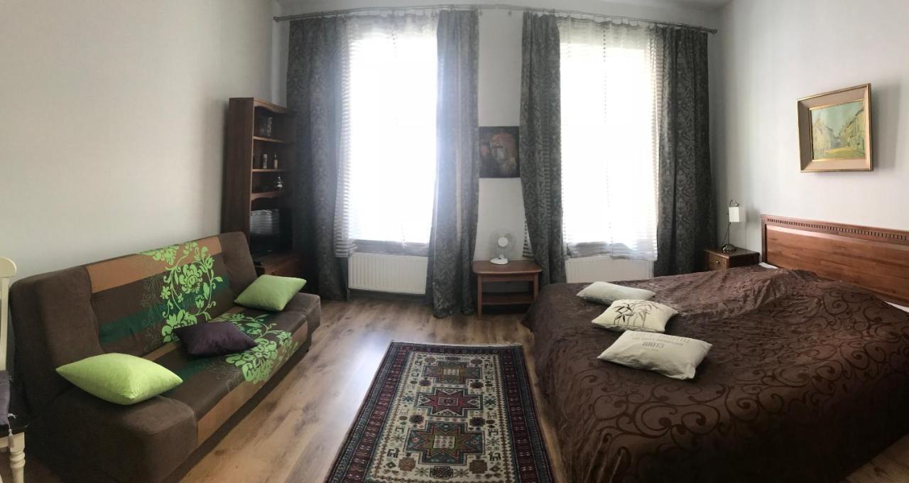 A1 Apartments With Free Parking Riga Buitenkant foto